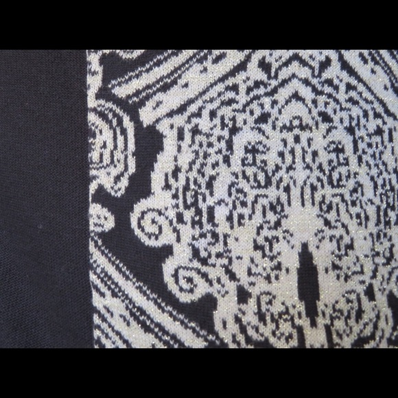 Open sweater - Picture 2 of 7